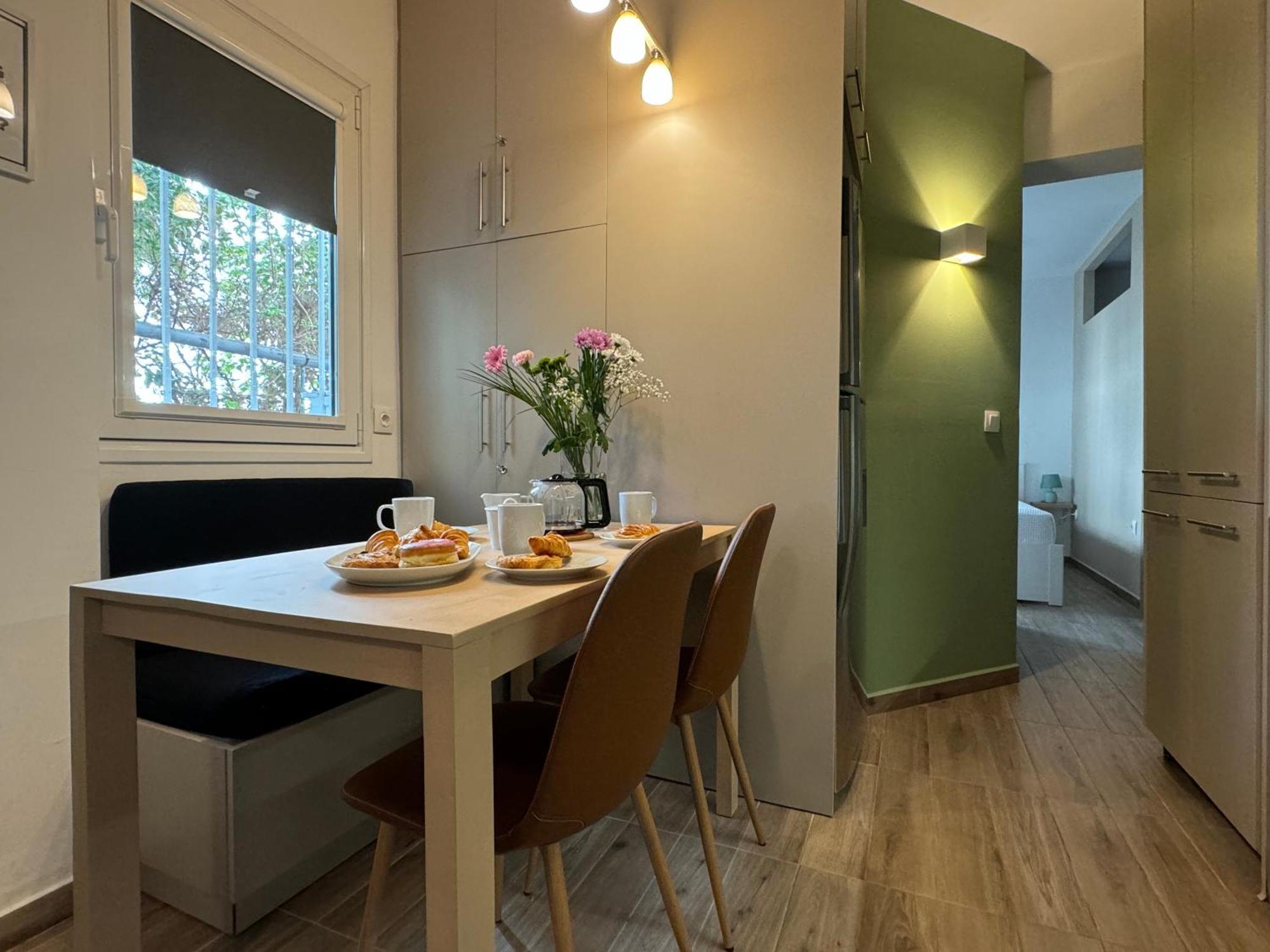 Emerald Lake Residence Athena Bagian luar foto