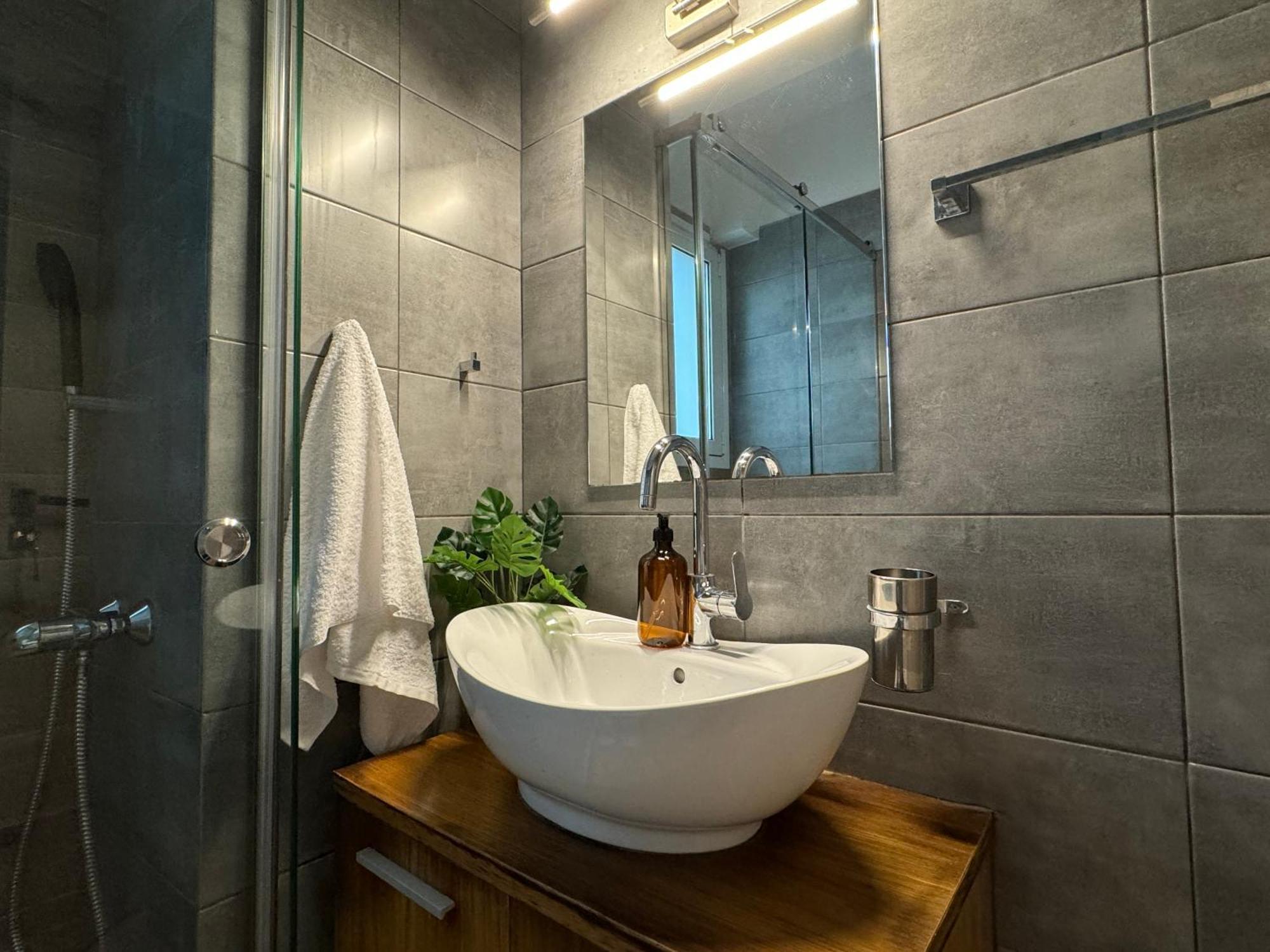 Emerald Lake Residence Athena Bagian luar foto